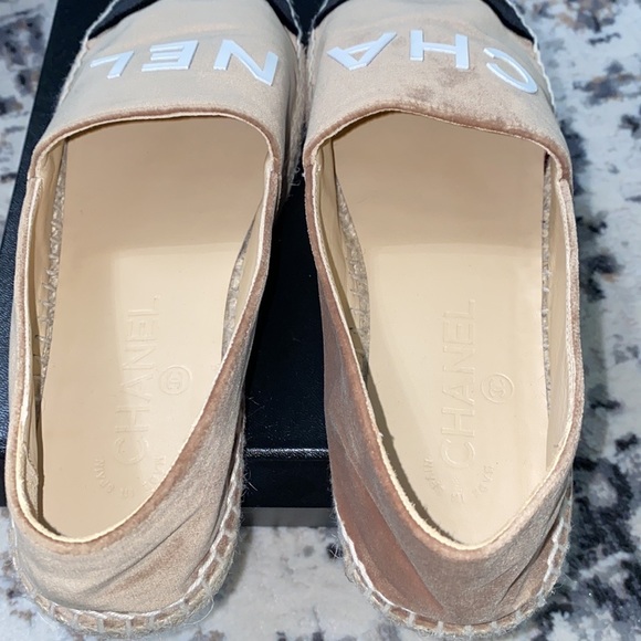 Chanel velvet espadrilles - Picture 8 of 12